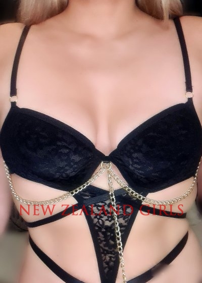 Central Nth Island Escort Lexi -Adventurous, warm and open minded