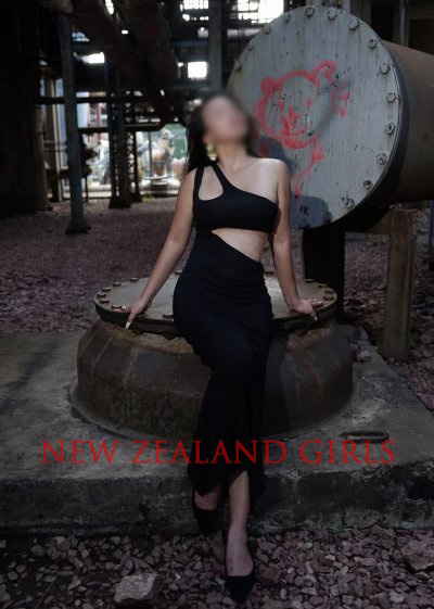 South Island Escort Calista  -A gorgeous Asian woman on tour