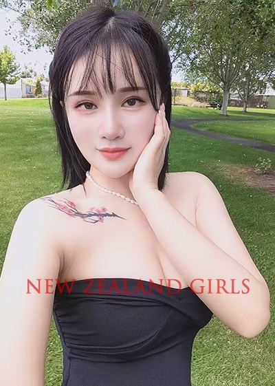 Auckland Escort Lucy - Asian escort offering full service from Auckland