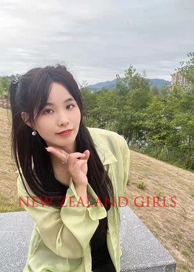Tauranga Escort Cherry -Asian escort offering full service from Auckland